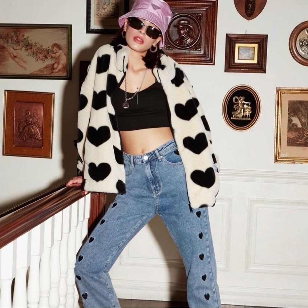 Cider black and white heart fluffy coat